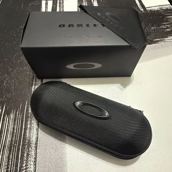 OO9102 Oakley Holbrook Black Matte Frame 9102 - Picture 2 of 11